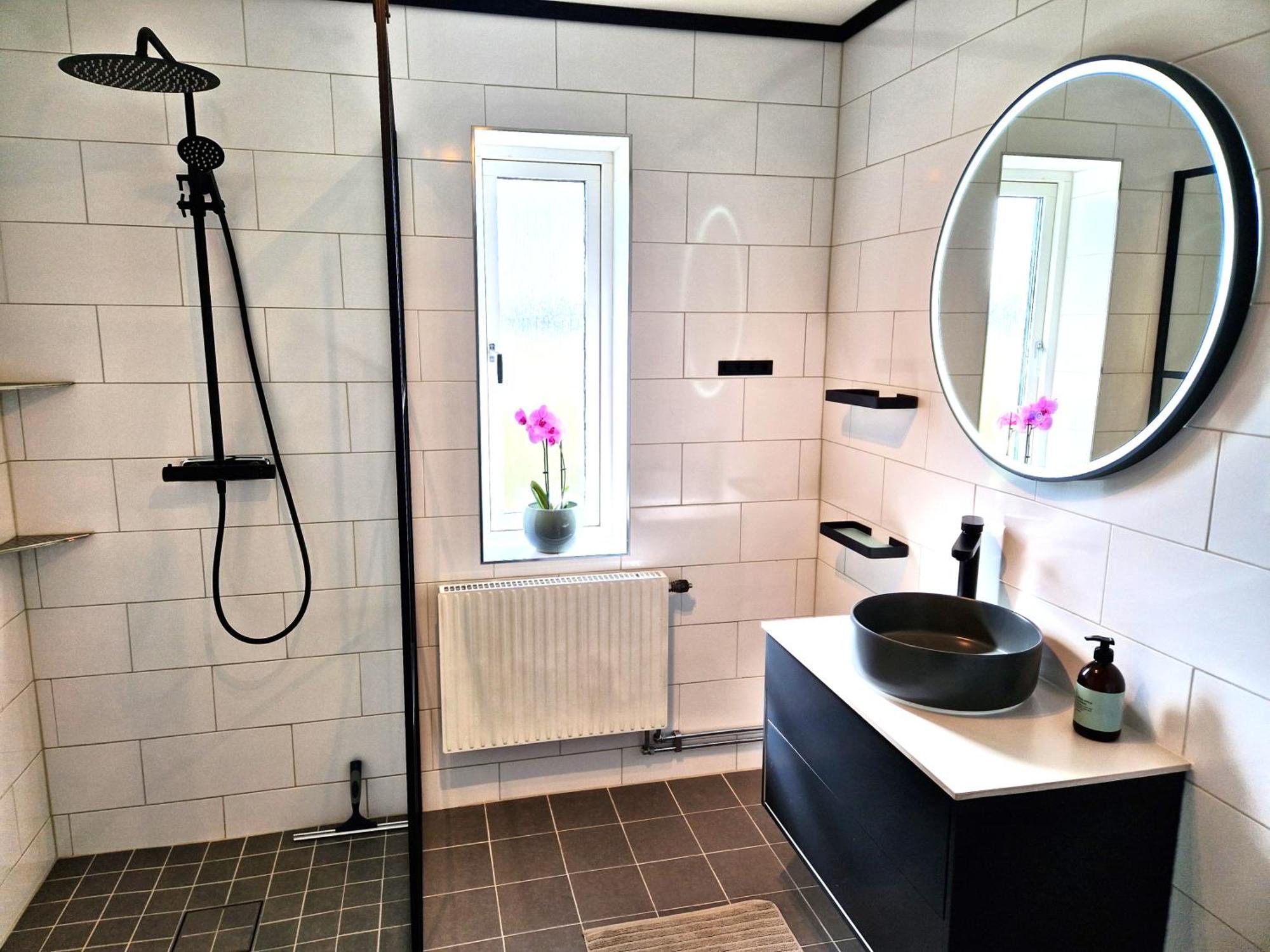 Lantlig Villa Utanfoer Uppsala Alunda エクステリア 写真